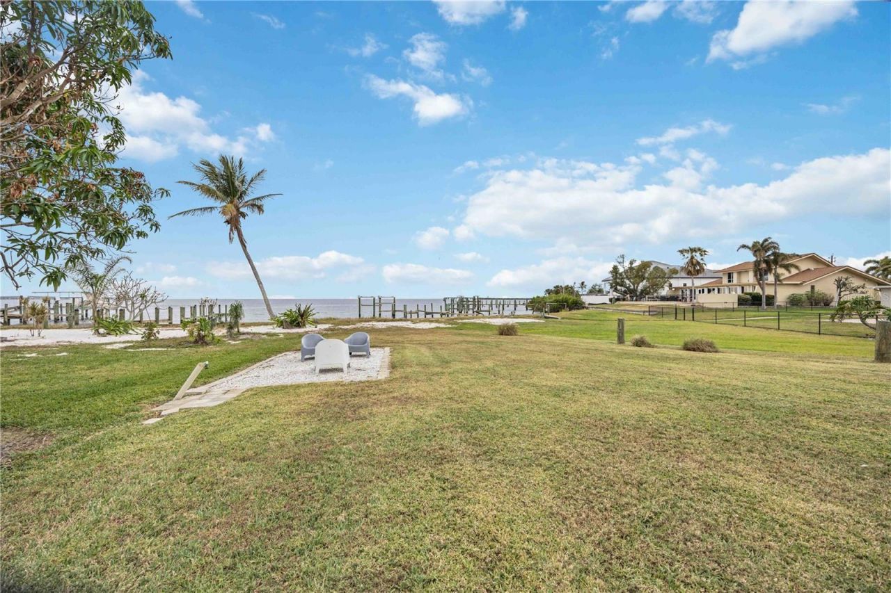 103 Graham Street Se, Port Charlotte, FL 33952 Photo