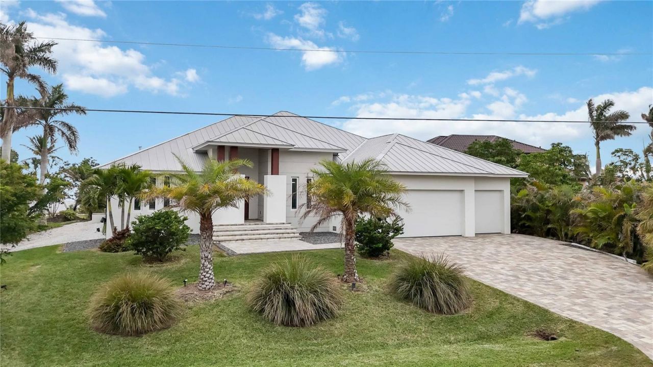 103 Graham Street Se, Port Charlotte, FL 33952 Photo