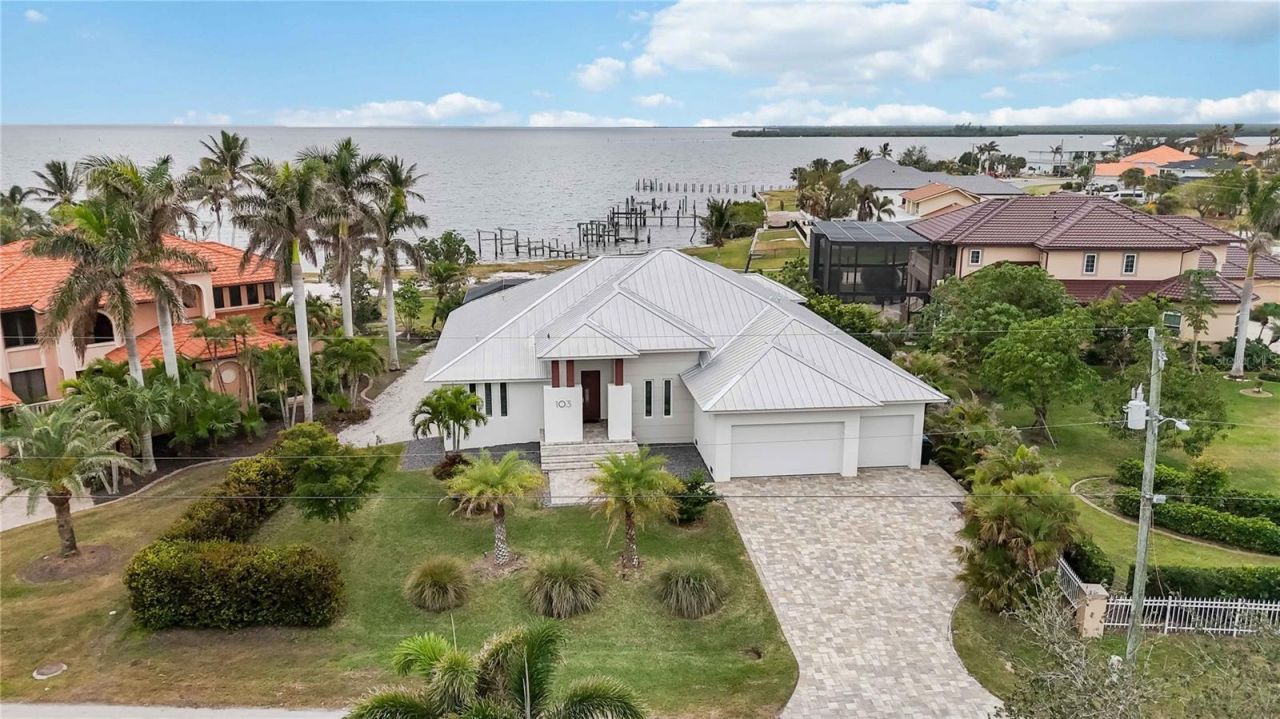 103 Graham Street Se, Port Charlotte, FL 33952 Photo