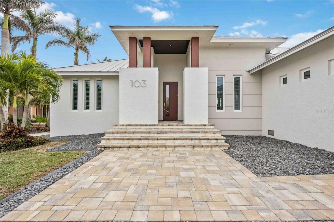 103 Graham Street Se, Port Charlotte, FL 33952 Photo