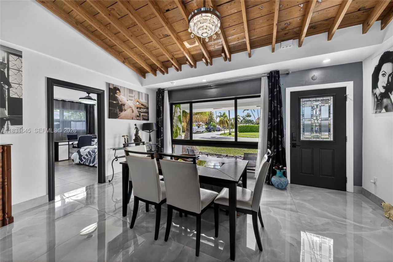 380 SE 1st Ter, Pompano Beach, FL 33060 Photo