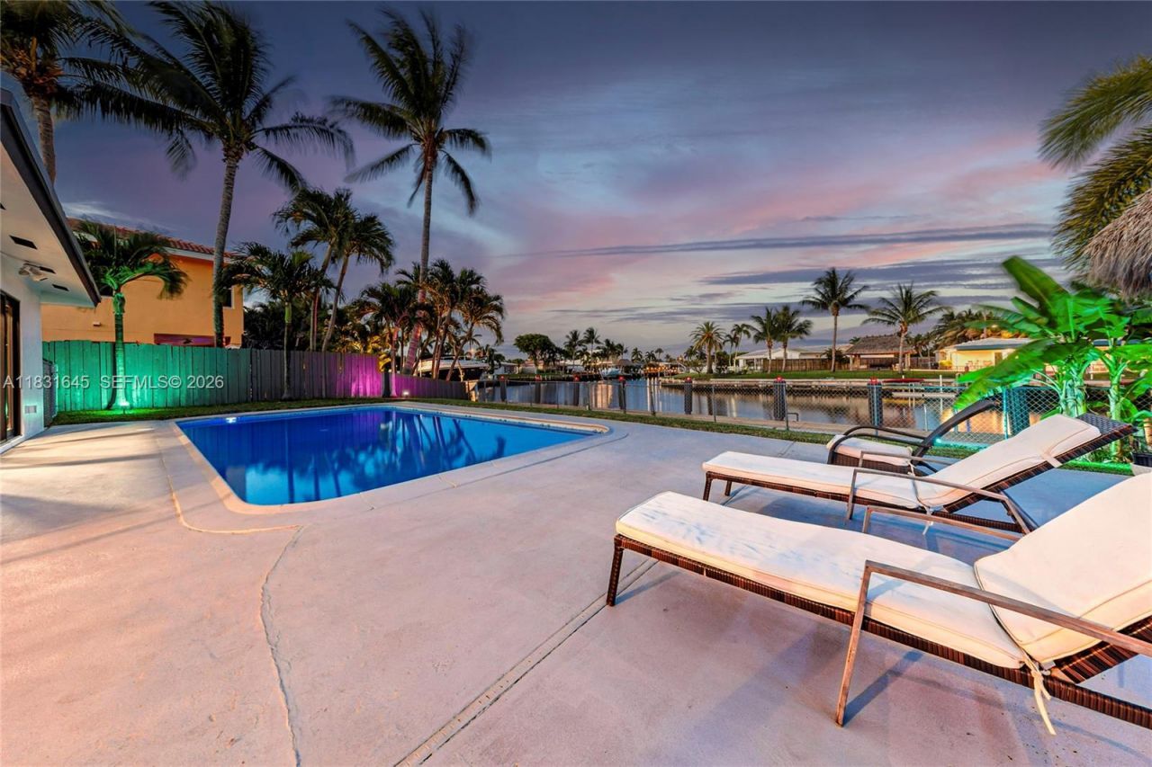 380 SE 1st Ter, Pompano Beach, FL 33060 Photo