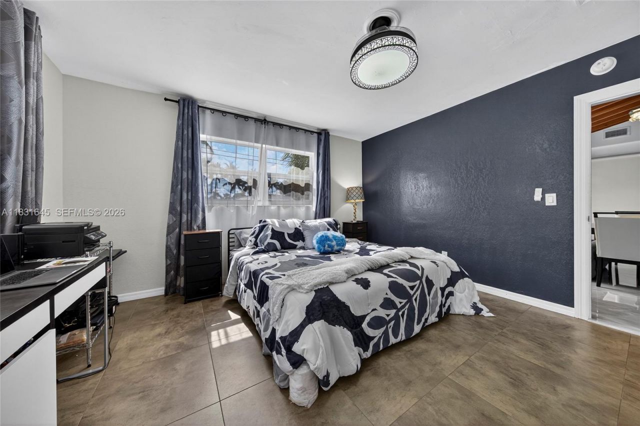 380 SE 1st Ter, Pompano Beach, FL 33060 Photo