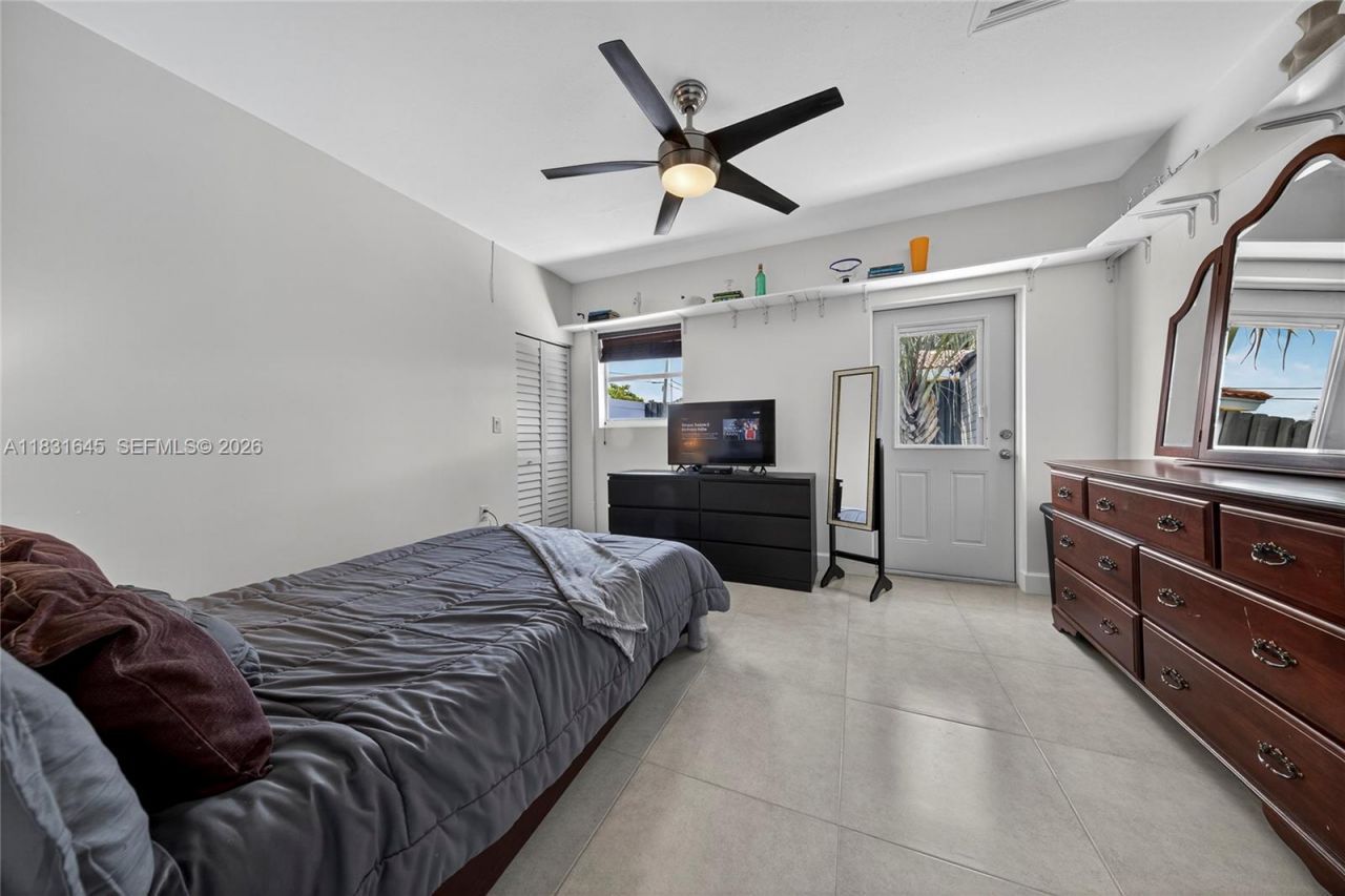 380 SE 1st Ter, Pompano Beach, FL 33060 Photo