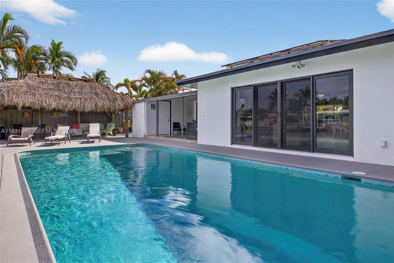 380 SE 1st Ter, Pompano Beach, FL 33060 Photo