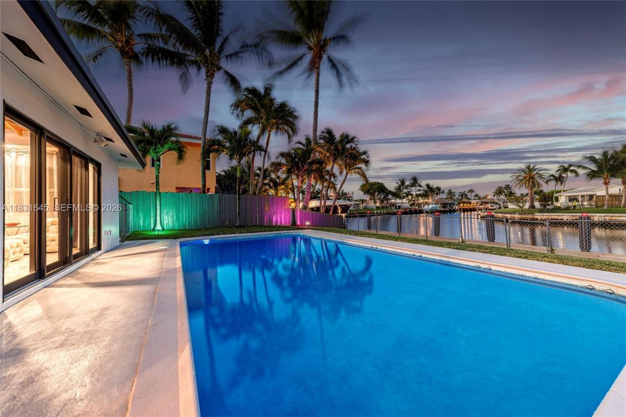 380 SE 1st Ter, Pompano Beach, FL 33060 Photo