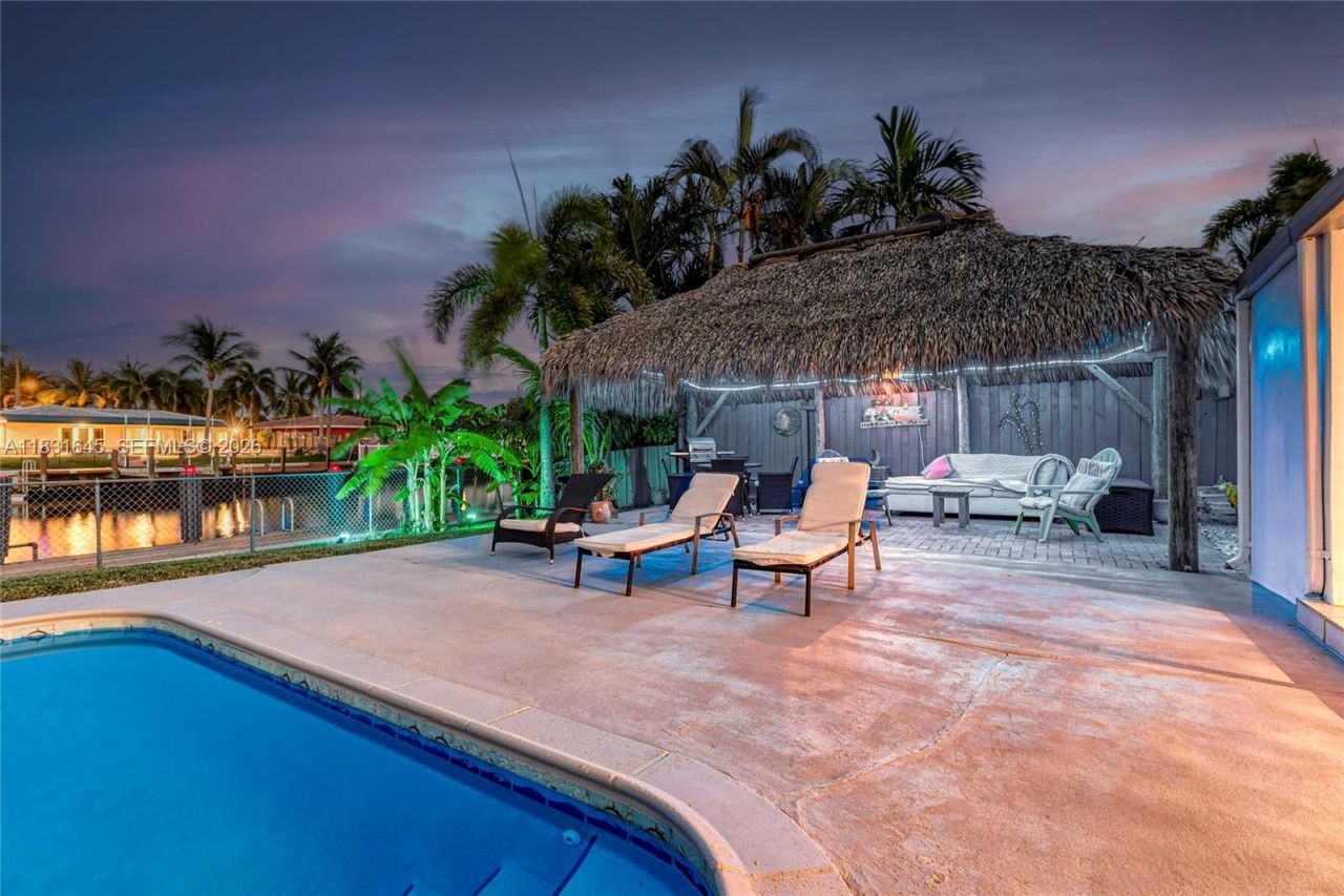 380 SE 1st Ter, Pompano Beach, FL 33060 Photo