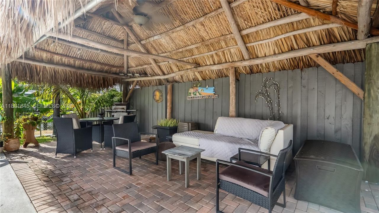 380 SE 1st Ter, Pompano Beach, FL 33060 Photo