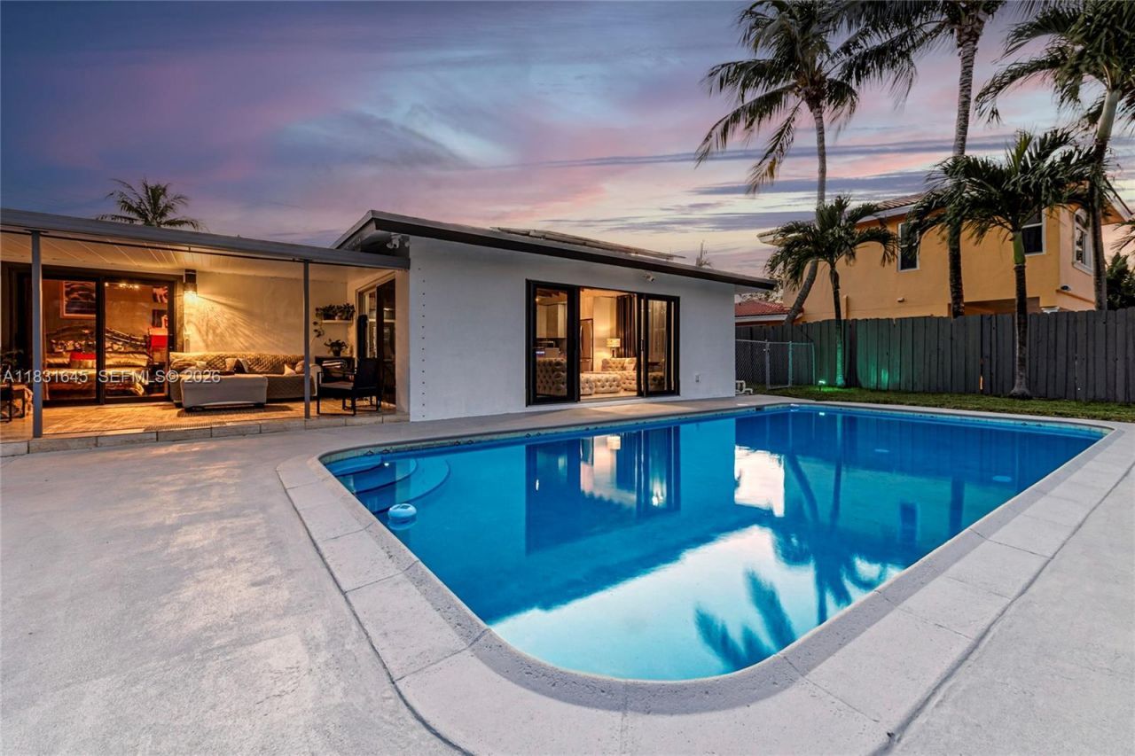 380 SE 1st Ter, Pompano Beach, FL 33060 Photo