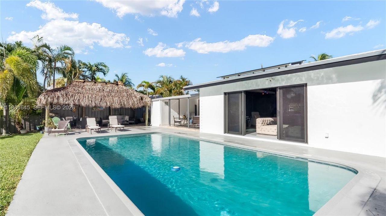 380 SE 1st Ter, Pompano Beach, FL 33060 Photo