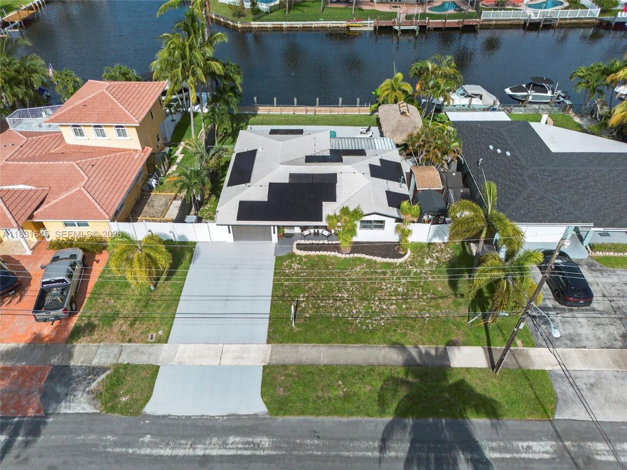 380 SE 1st Ter, Pompano Beach, FL 33060 Photo