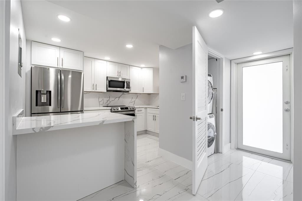 361 S Hollybrook Drive, Unit 105, Pembroke Pines, FL 33025 Photo