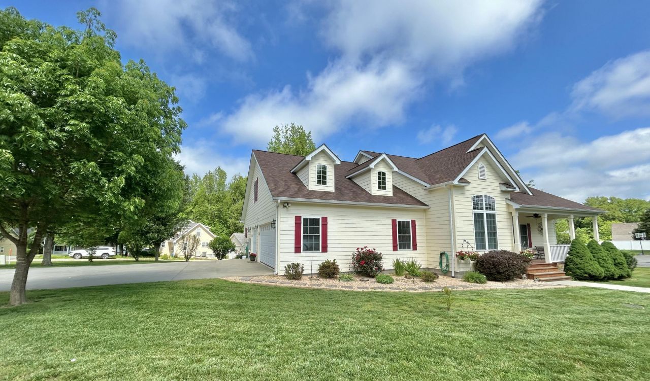 141 Cherokee Springs Court, Jamestown, KY 42629 Main Photo