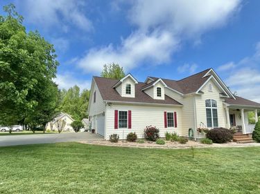 141 Cherokee Springs Court, Jamestown, KY 42629
