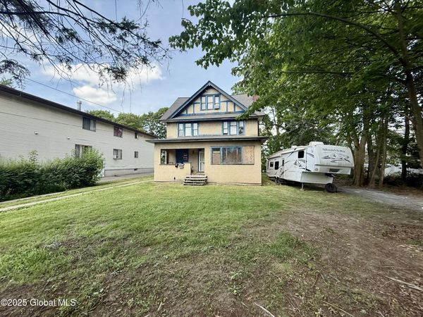 419 Jackson Avenue, Endicott, NY 13760