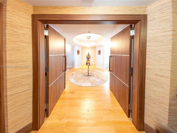 18911 Collins Ave, Unit 2004, Sunny Isles Beach, FL 33160