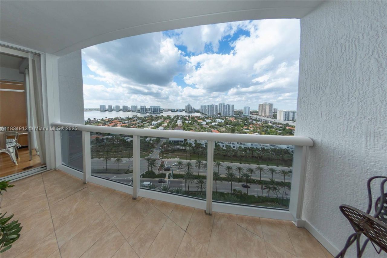 18911 Collins Ave, Unit 2004, Sunny Isles Beach, FL 33160 Photo