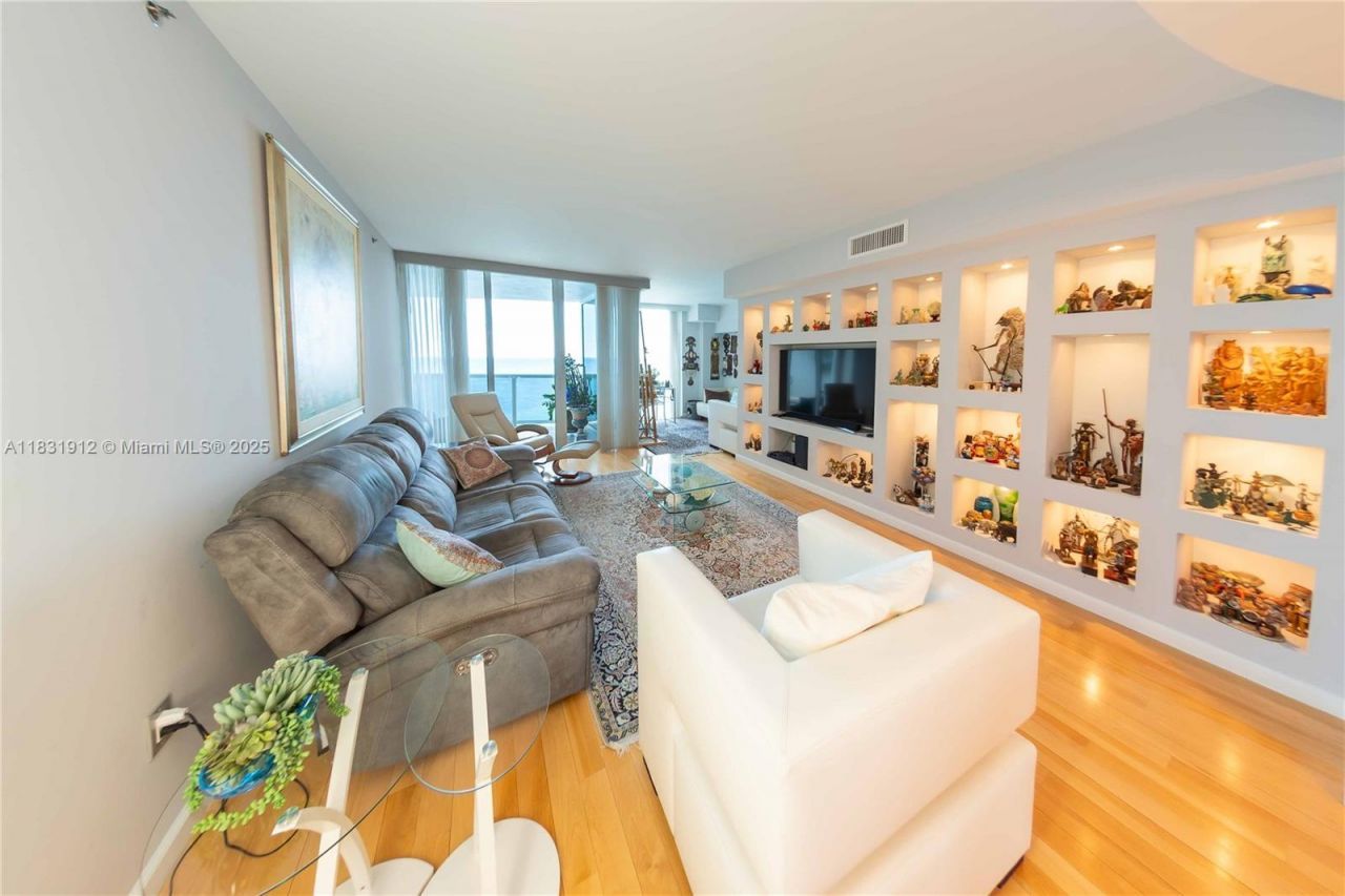 18911 Collins Ave, Unit 2004, Sunny Isles Beach, FL 33160 Photo