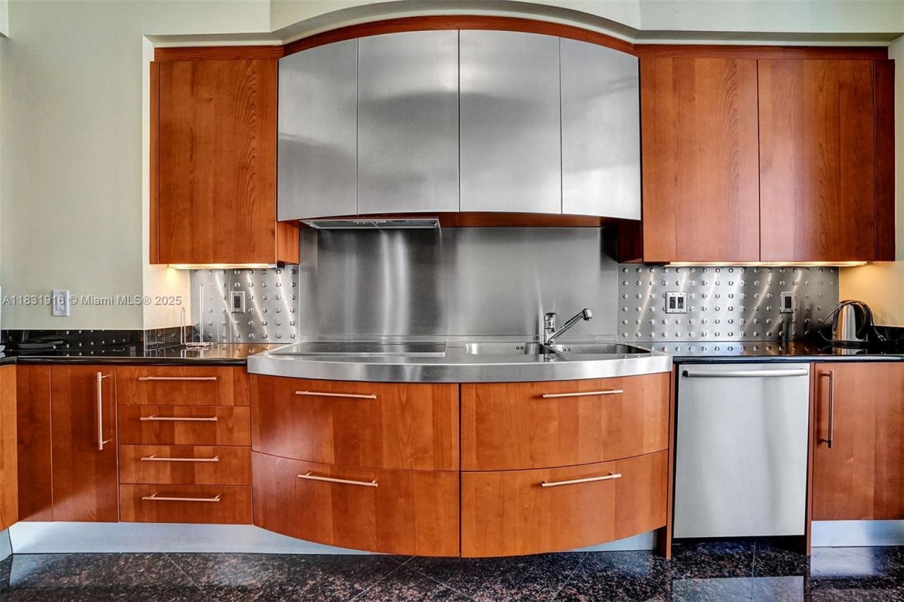 18101 Collins Ave, Unit 4206, Sunny Isles Beach, FL 33160 Photo