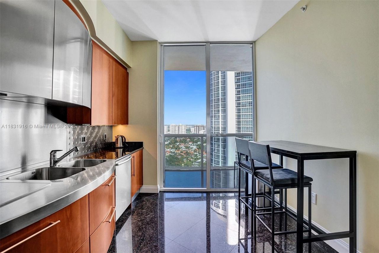 18101 Collins Ave, Unit 4206, Sunny Isles Beach, FL 33160 Photo