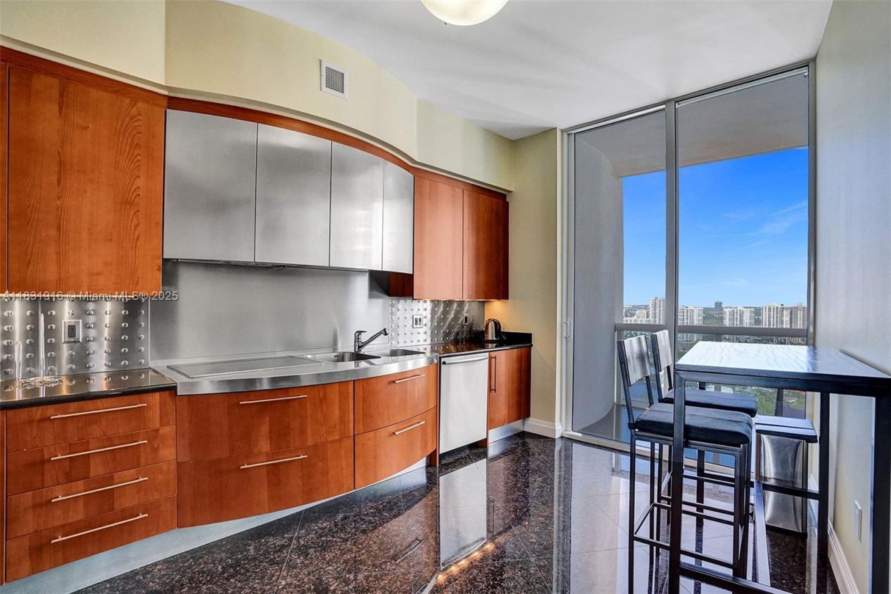 18101 Collins Ave, Unit 4206, Sunny Isles Beach, FL 33160 Photo