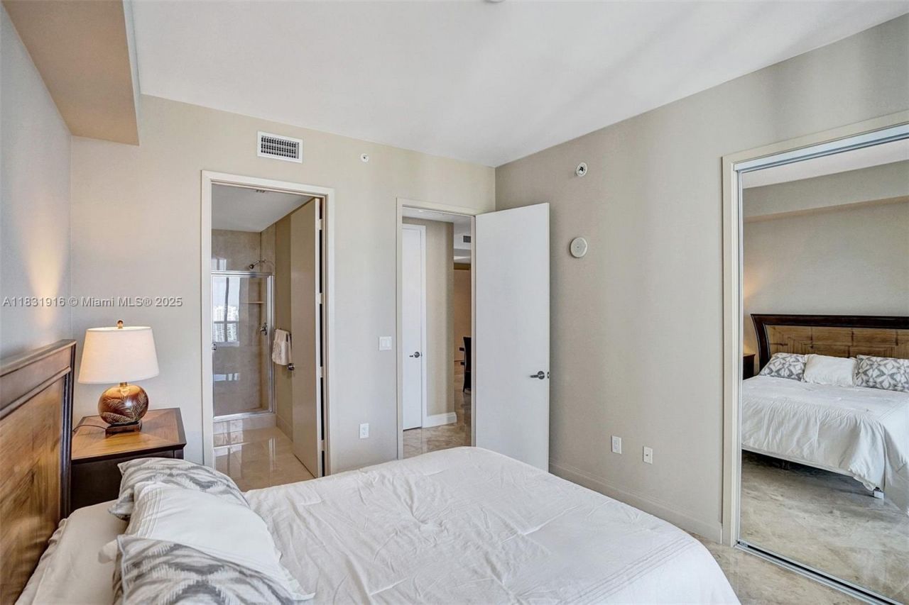 18101 Collins Ave, Unit 4206, Sunny Isles Beach, FL 33160 Photo