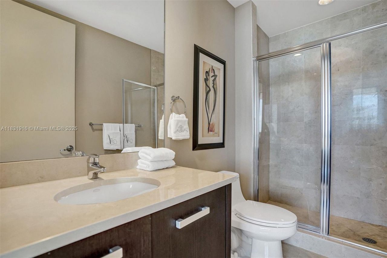 18101 Collins Ave, Unit 4206, Sunny Isles Beach, FL 33160 Photo