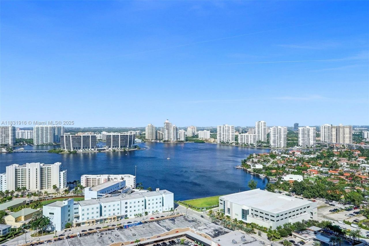 18101 Collins Ave, Unit 4206, Sunny Isles Beach, FL 33160 Photo