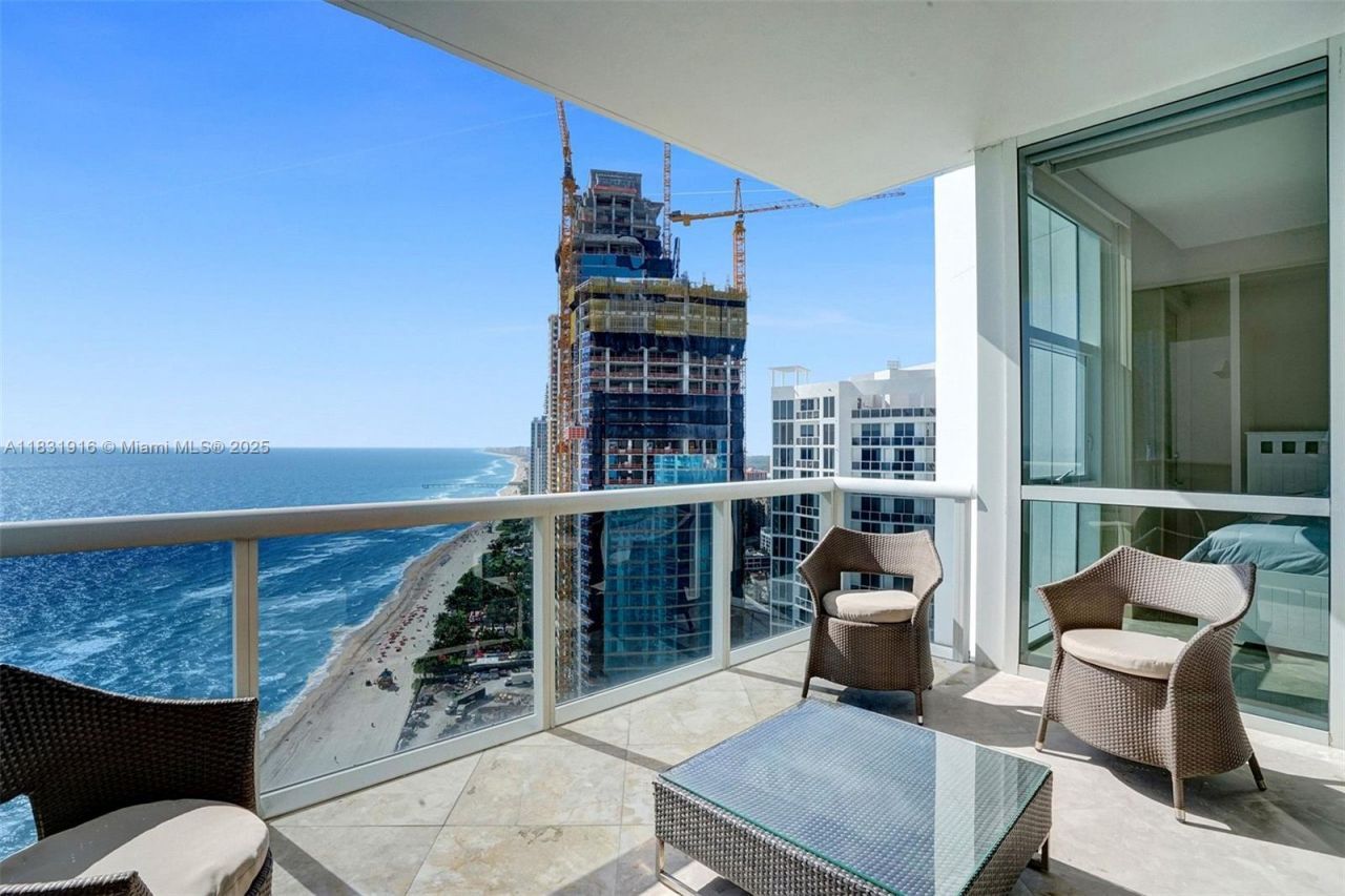 18101 Collins Ave, Unit 4206, Sunny Isles Beach, FL 33160 Photo