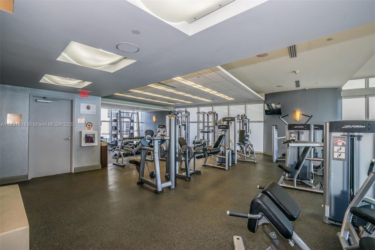 18101 Collins Ave, Unit 4206, Sunny Isles Beach, FL 33160 Photo