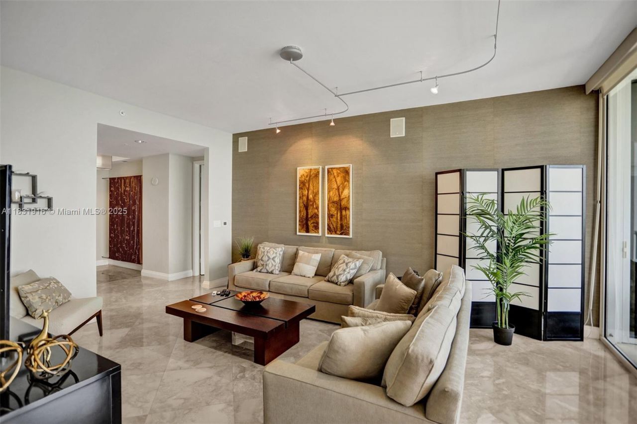 18101 Collins Ave, Unit 4206, Sunny Isles Beach, FL 33160 Photo