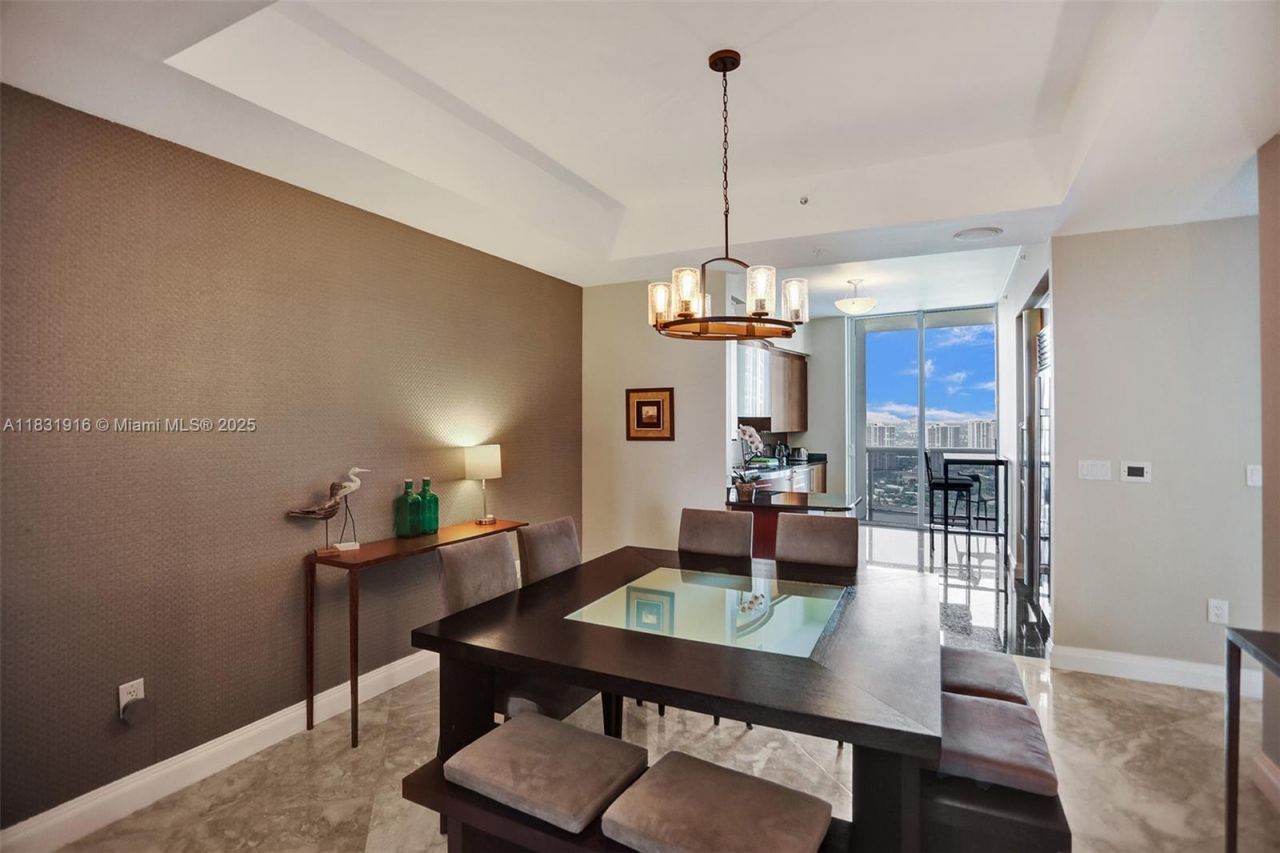 18101 Collins Ave, Unit 4206, Sunny Isles Beach, FL 33160 Photo