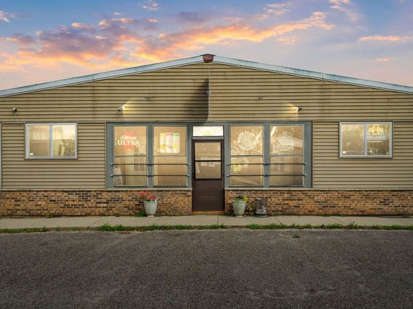 112 N 3rd Street, Harpers Ferry, IA 52141