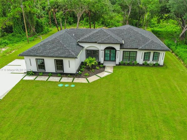 407 Washington AVE, Lehigh Acres, FL 33972