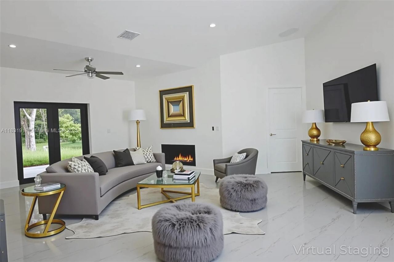407 Washington Ave, Lehigh Acres, FL 33972 Photo