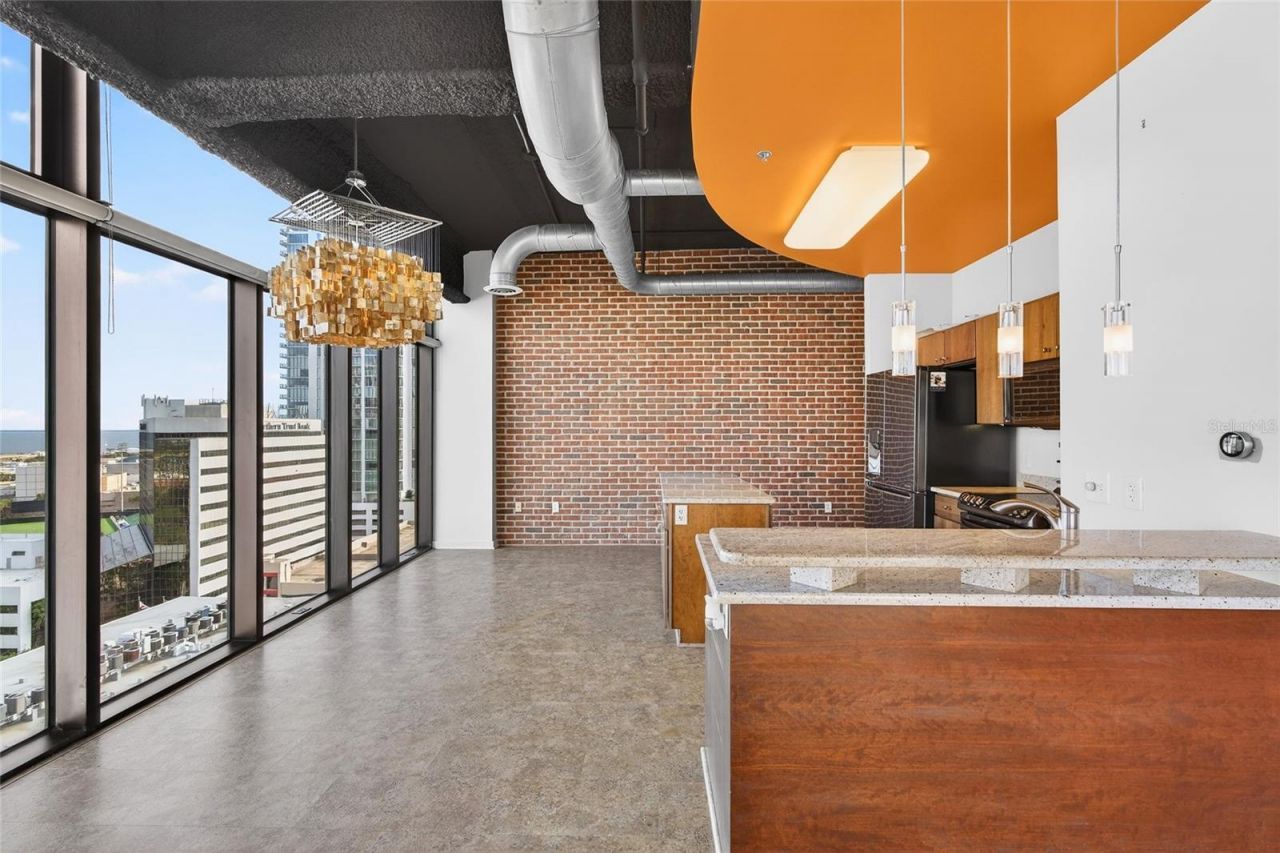 175 2nd Street S, Unit P-2, Saint Petersburg, FL 33701 Photo