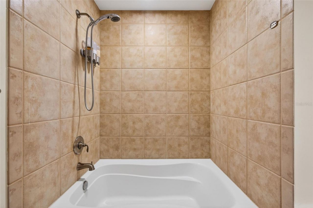 175 2nd Street S, Unit P-2, Saint Petersburg, FL 33701 Photo