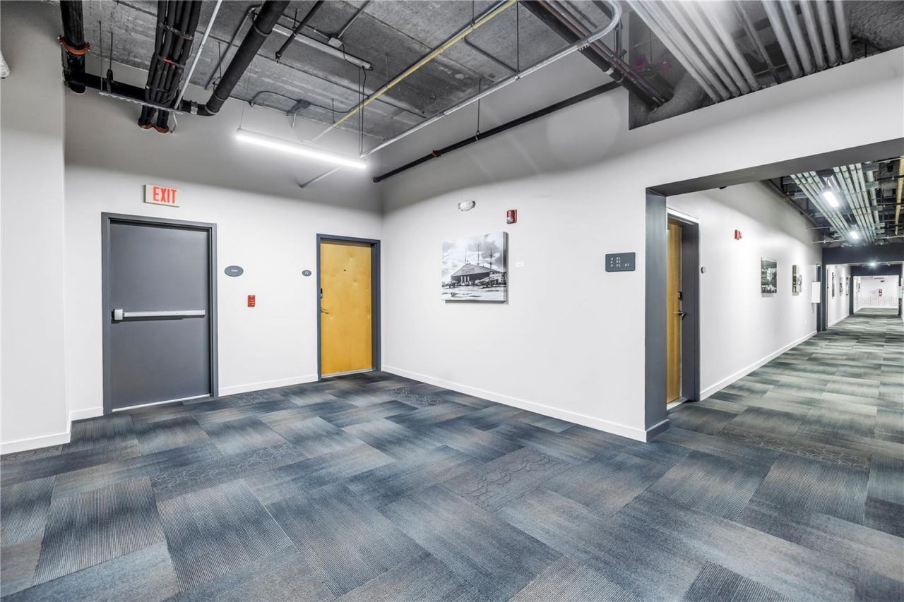 175 2nd Street S, Unit P-2, Saint Petersburg, FL 33701 Photo