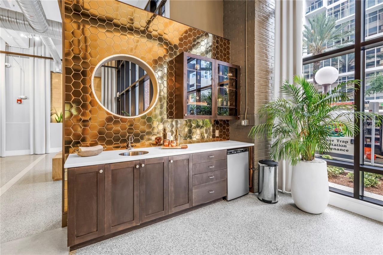 175 2nd Street S, Unit P-2, Saint Petersburg, FL 33701 Photo