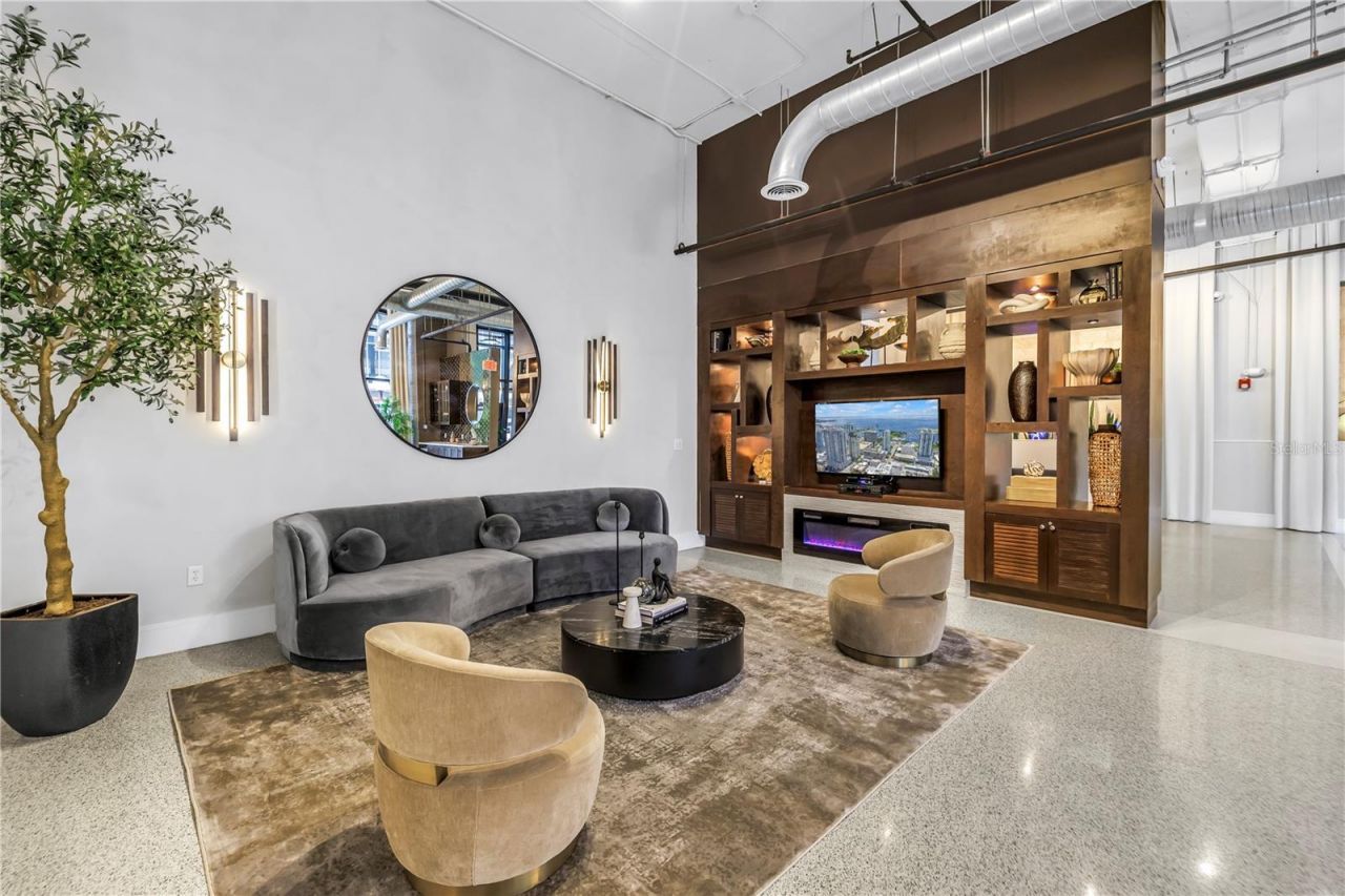 175 2nd Street S, Unit P-2, Saint Petersburg, FL 33701 Photo