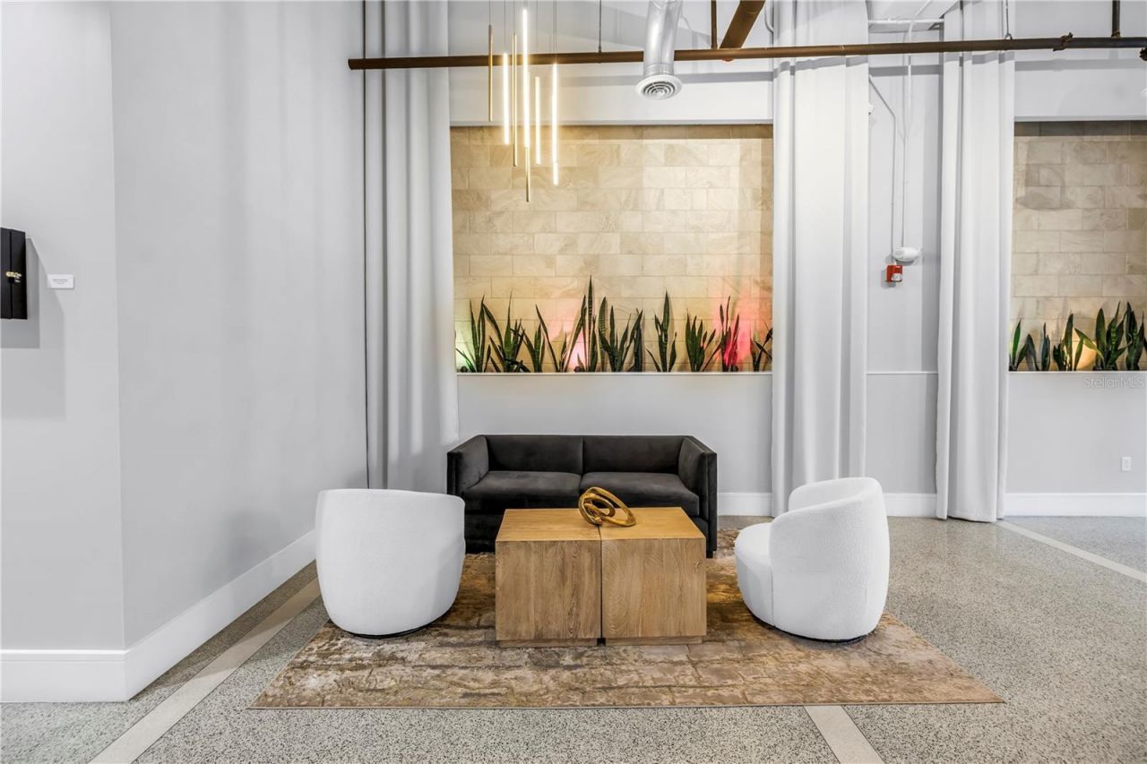 175 2nd Street S, Unit P-2, Saint Petersburg, FL 33701 Photo