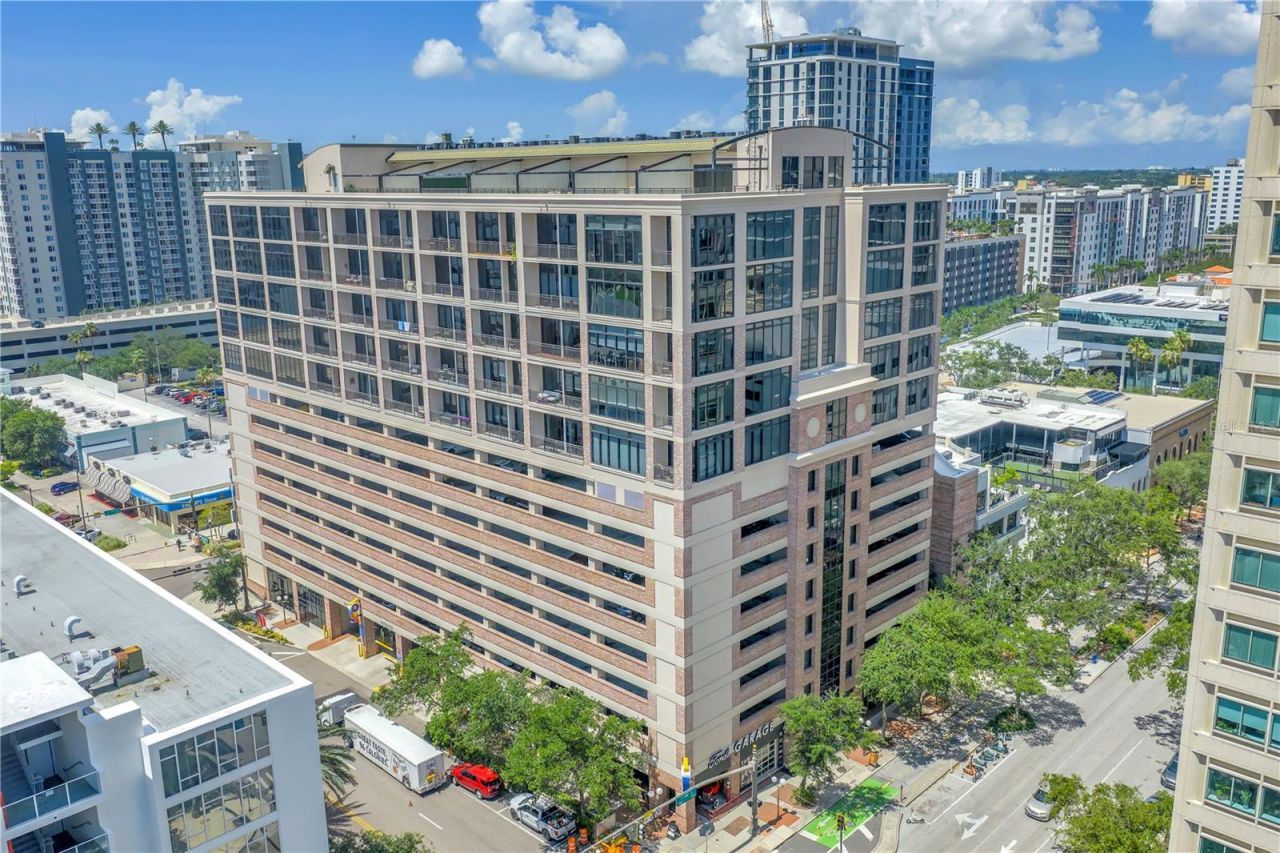 175 2nd Street S, Unit P-2, Saint Petersburg, FL 33701 Photo