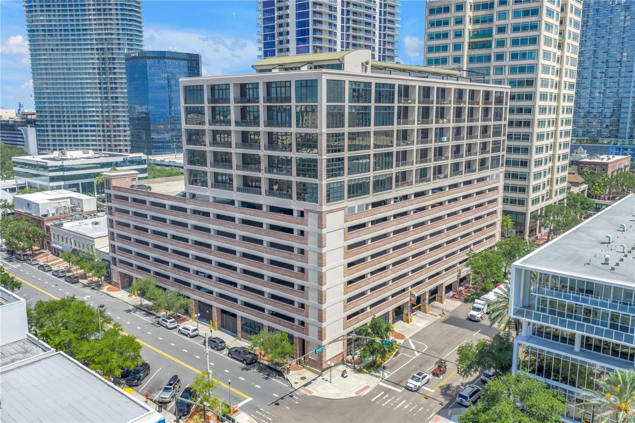 175 2nd Street S, Unit P-2, Saint Petersburg, FL 33701 Photo