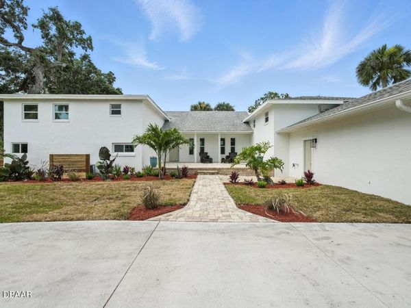 5540 W Bayshore Drive, Port Orange, FL 32127