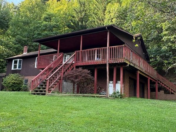 287 BLACKTHORNE RD, LURAY, VA 22835