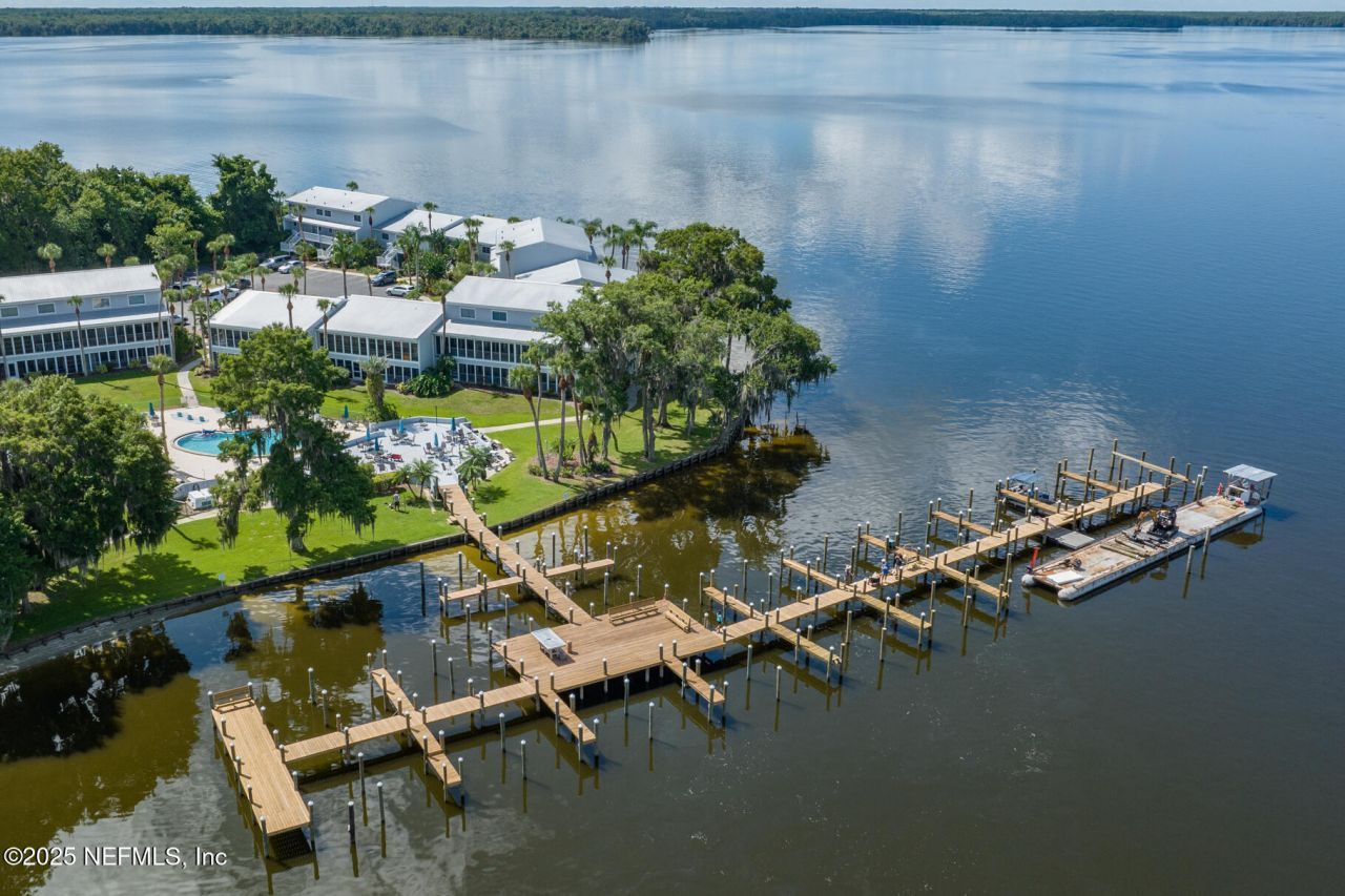 222 River Bend Place, Unit BLDG C, Welaka, FL 32193 Photo