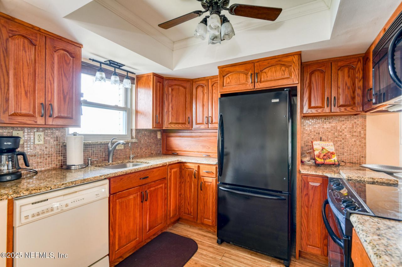 222 River Bend Place, Unit BLDG C, Welaka, FL 32193 Photo