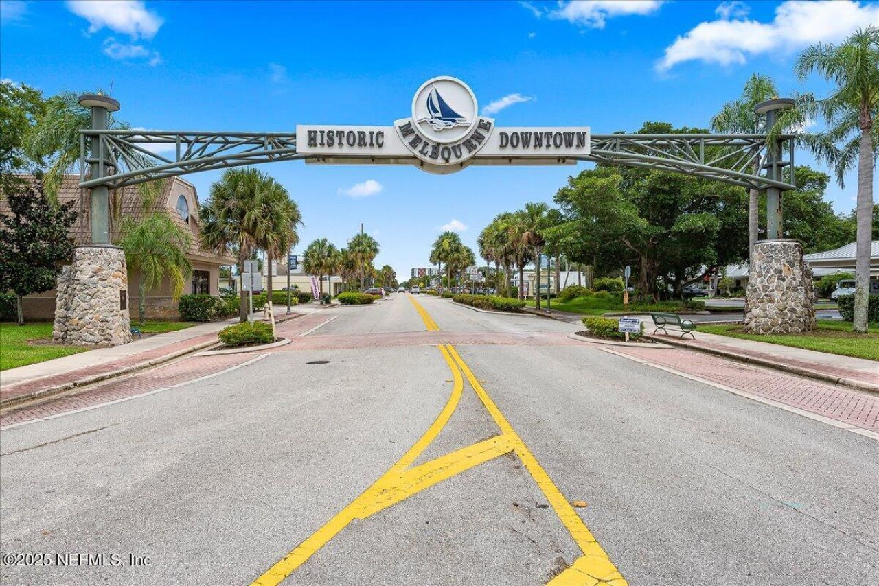 837 E New Haven Avenue, Melbourne, FL 32901 Photo