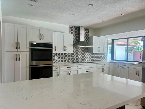 4000 N 37th Avenue, Hollywood, FL 33021