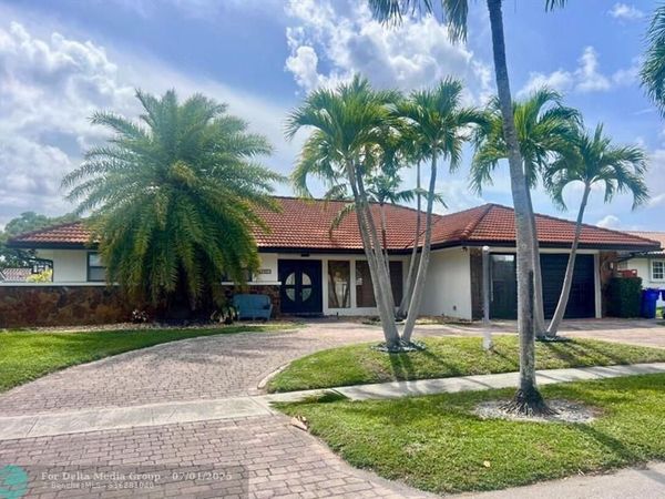 4000 N 37th Ave, Hollywood, FL 33021